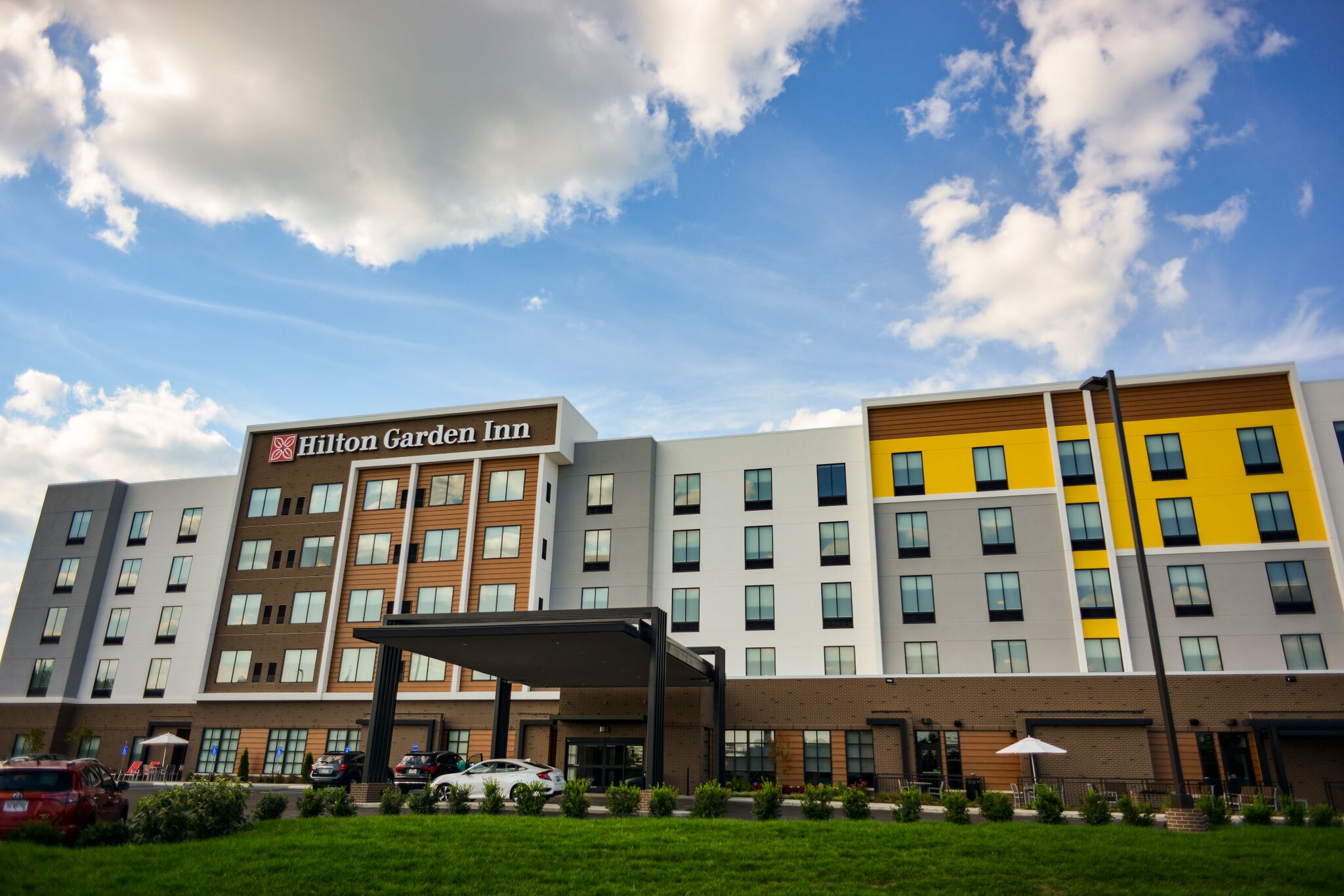 Hilton Garden Inn Louisville Mall at St. Matthews – Evansville Indiana Hotel | Dunn Hospitality ...